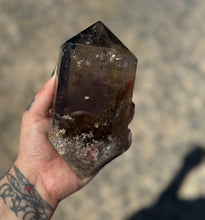 Load image into Gallery viewer, DISCOUNTED - Damaged Tip - Large Smoky Double Point Quartz With Garden
